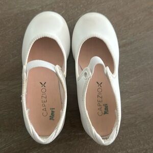 Capezio Size 8 Tap shoes